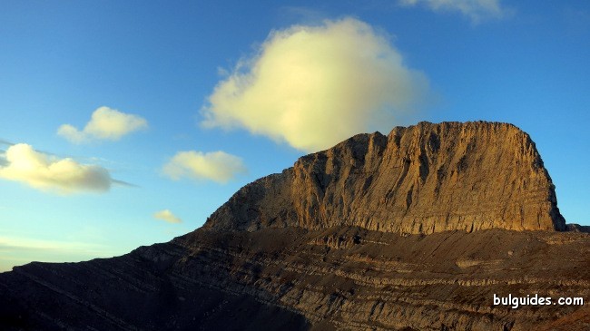 Sunrise over Mount Stefani