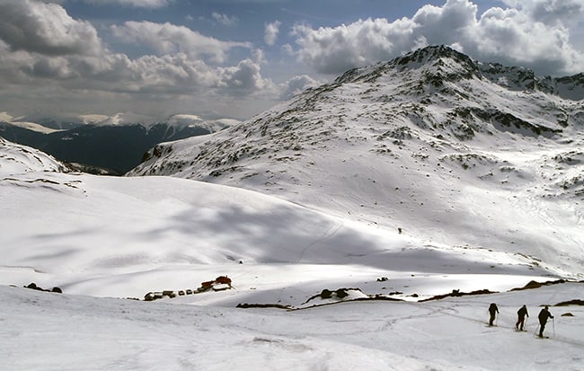 Skinning up above Ivan Vazov Hut