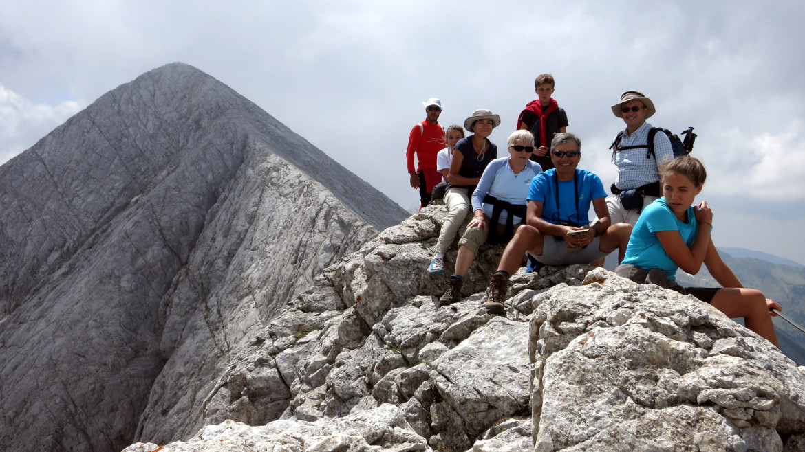 Group on the horse